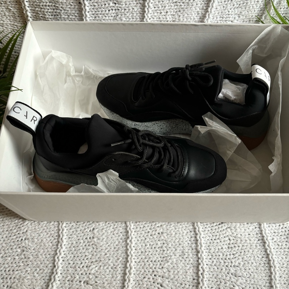 ποΈποΈ π₯ HOST PICK π π₯ STELLA MCCARTNEY Eclypse ow-Top Sneakers. Size : 37 (NWT) - Picture 2 of 16